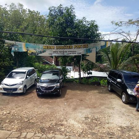 Losmen Fadel Malioboro Jogja Yogyakarta Exterior foto